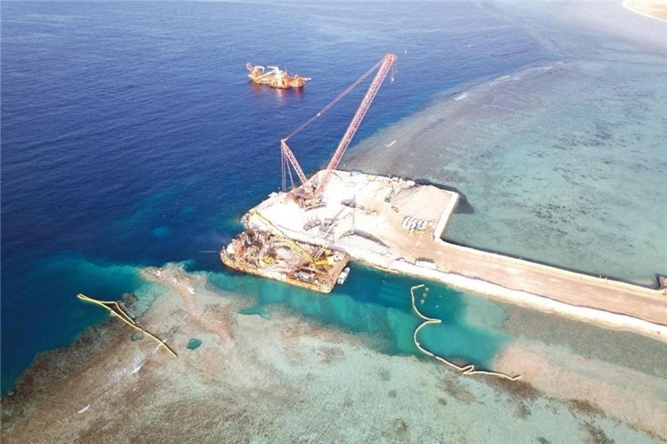 拉比格四期海水淡化項目取水口作業(yè)場景。項目方供圖