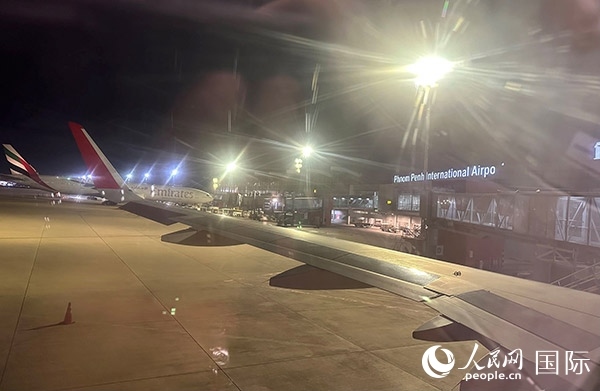 金邊機場。人民網(wǎng)記者 簡承淵攝