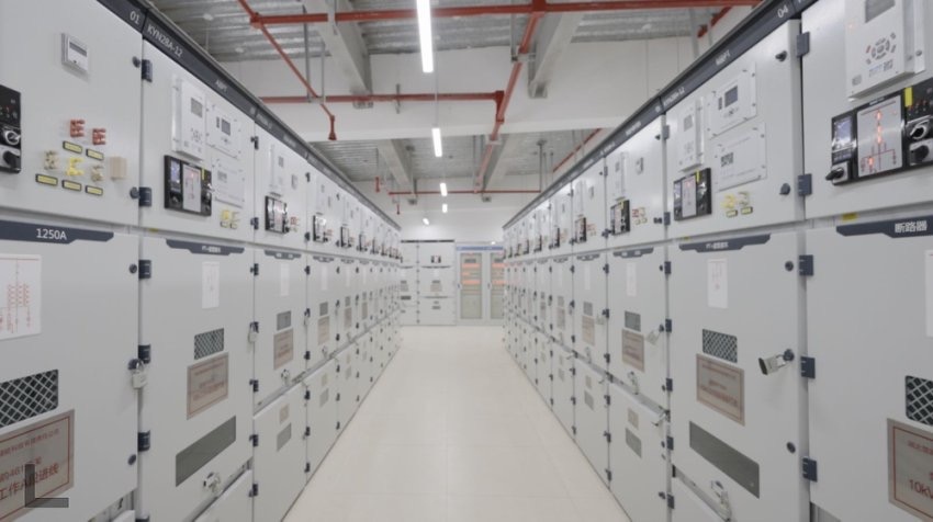 300兆瓦壓氣儲(chǔ)能示范工程高壓配電室。受訪者供圖
