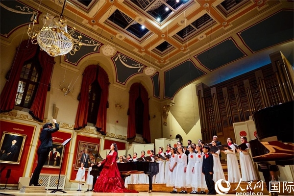 大合唱《燈火里的中國》。楊浩鵬攝