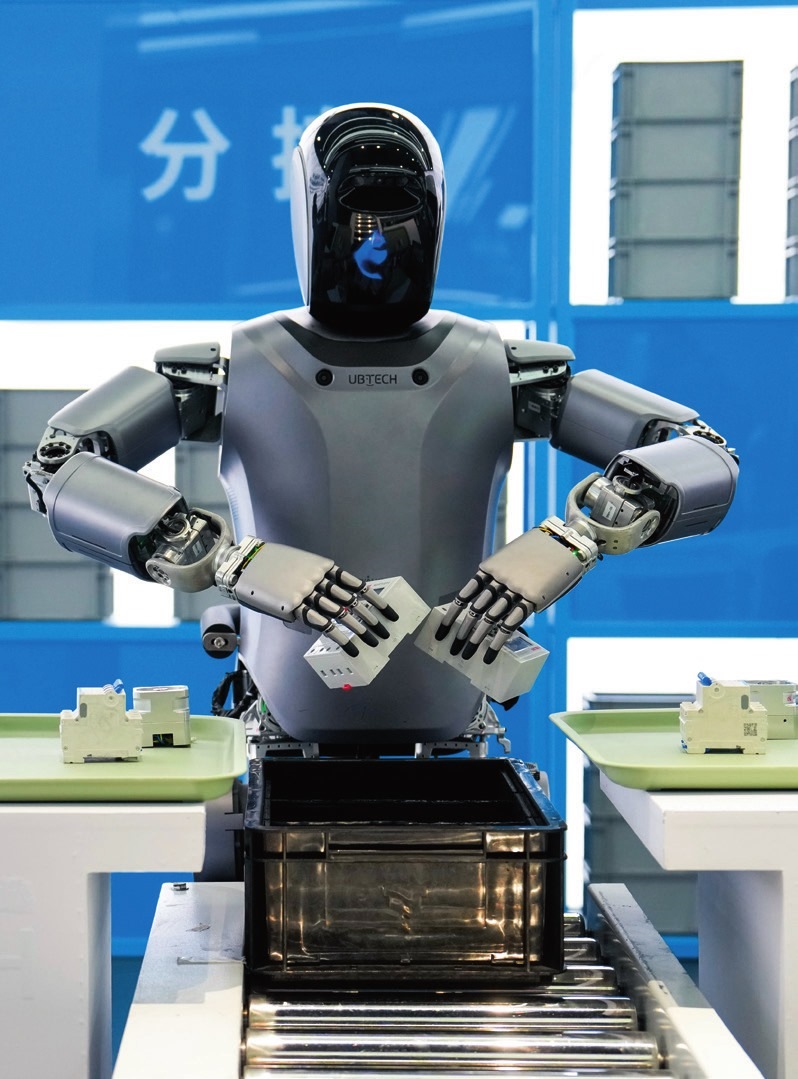 北京“機器人大世界”展示的優(yōu)必選人形機器人（2025年2月24日攝）。鞠煥宗攝/本刊