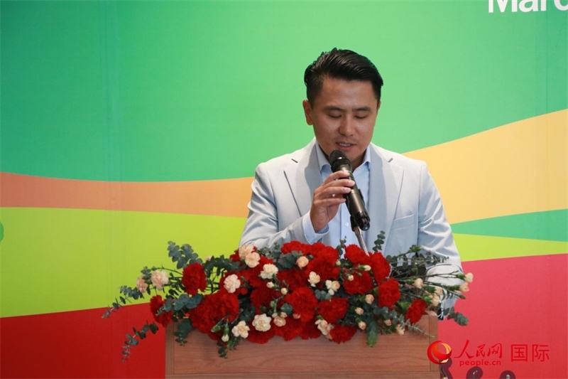 泰國(guó)華人青年商會(huì)會(huì)長(zhǎng)刁刻佳發(fā)表講話(huà)。朱瀟逸攝