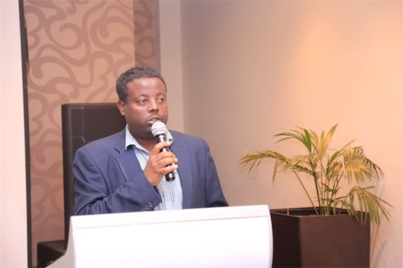 圖為埃塞俄比亞亞的斯亞貝巴大學(xué)政策研究員巴盧·德米西。受訪者供圖