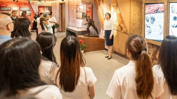 思政課現(xiàn)場(chǎng)。東華大學(xué)供圖