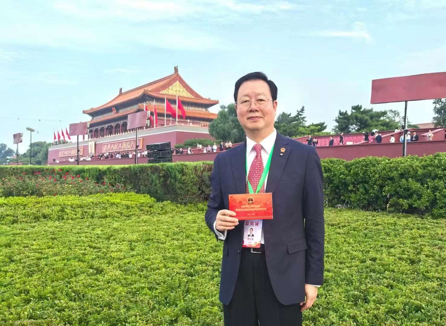 觀禮席上的嘉賓談“閱兵現(xiàn)場感”：不忘歷史，干好實事